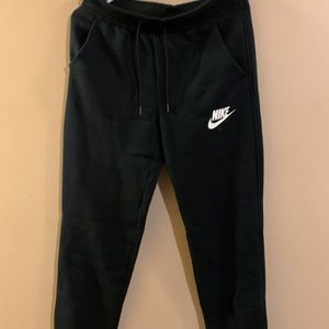 NWT black nike joggers